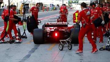 Formula One - F1 - Abu Dhabi Grand Prix - Yas Marina Circuit, Abu Dhabi, United Arab Emirates - November 25, 2017. Ferrari&#039;s Formula One driver Sebastian Vettel of Germany getting back to the pit lane. REUTERS//Ahmed Jadallah