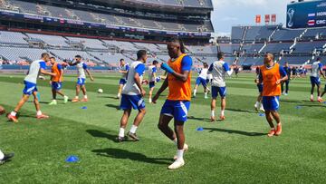 Fabi&aacute;n Coito no se ha guardado una sola pieza a pesar de las terapias que tuvieron algunos, las cr&iacute;ticas y repite con Alberth Elis y Choco Lozano al frente.