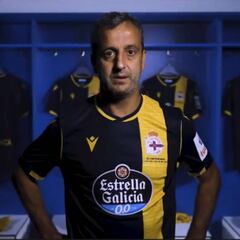 El Depor presenta su segunda camiseta: un guiño a los héroes del '95