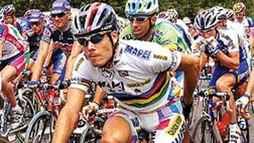 <b>EMIGRANTE.</B/>Las ofertas por Óscar Freire vienen del extranjero.