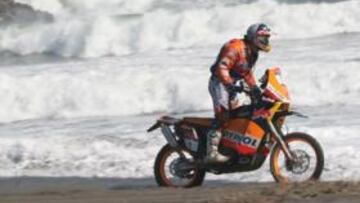 <b>MOTOR. </b> El piloto español no quiso forzar porque ayer por la noche tuvo que cambiar el motor y no quería arriesgarse a una posible rotura.