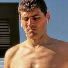 Iker Casillas desata el troleo con una foto sin camiseta: “Te vas a hacer daño”