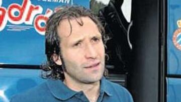 <b>SE SUBIÓ. </b>Rufete subió ayer al autobús del equipo. Hoy regresará a Mestalla.