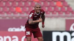 La respuesta de Bravo por el presente de 'Chupete' Suazo