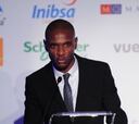 Abidal: "¿Volver a jugar? Tengo una familia, no voy a arriesgar"