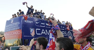 El Atl¨¦tico de Madrid se proclam¨® por d¨¦cima vez campe¨®n de Liga despu¨¦s de 18 a?os desde su ¨²ltimo t¨ªtulo liguero.