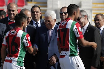 Mahmoud Abbas visitó al plantel de Palestino durante la jornada de hoy. Estas fueron las mejores postales que dejó el encuentro.