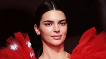 Kendall Jenner en la pasarela 'Giambattista Valli Loves' por H&M en Roma, Italia. Octubre 24, 2019.