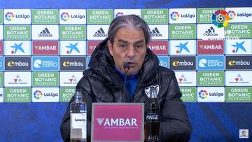 Matxo González durante su rueda de prensa en Zaragoza.