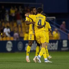 Artola, Rivas y Sousa las principales soluciones de Fran Fernández