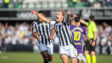 Castellón 2 - Málaga 0: resumen, goles y resultado del partido de LaLiga Hypermotion 2024