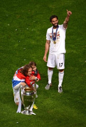 Álvaro Arbeloa y Luka Modric.