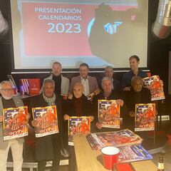 La Unión Internacional de Peñas presenta álbum y calendarios