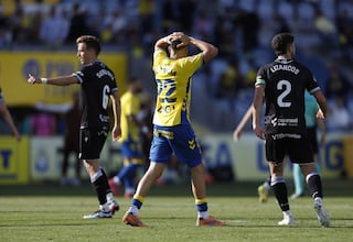 Ale García regresa a la enfermería y será baja para la visita al Mirandés