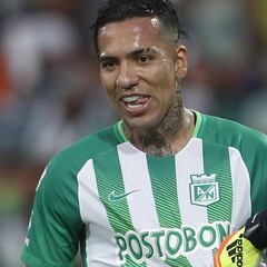 Insólito: Lucumí agrede a Dayro Moreno y se va expulsado