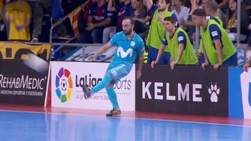 Ricardinho catches Barça off guard to silence the Palau
