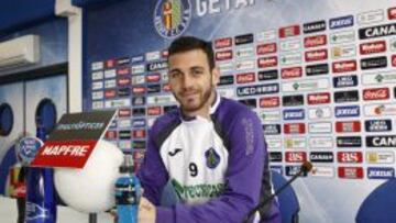 Álvaro Vázquez no se ejercita y le quiere el Norwich