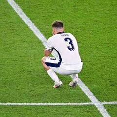 When was the last time England won an international tournament?