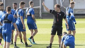 Arrasate: "No tenemos que buscar a tres equipos peores, sino acumular puntos"