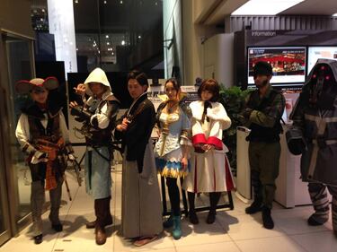 Japón da la bienvenida a Playstation 4