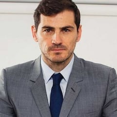 Casillas recuerda su infancia en el Madrid ante una pregunta sobre Rocío Osorno