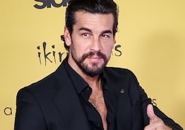 Mario Casas publica su primera fotografía con Melyssa Pinto: “Felices Reyes”