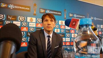 Joan Carrillo, durante su etapa como t¨¦cnico del Wisla Cracovia.