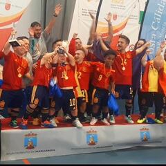 La Selección Española de Futsal de Talla Baja exige respeto tras las burlas