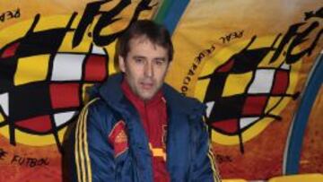 El seleccionador español, Julen Lopetegui sigue el partido ante Rusia, amistoso sub 21 que se disputa esta noche en el estadio Santo Domingo de Alcorcón.