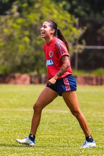 La Selección Colombia Femenina dejó atrás la celebración por clasificar al Mundial y los Juegos Olímpicos y se enfoca en la final de la Copa América ante Brasil este sábado en el Alfonso López de Bucaramanga.