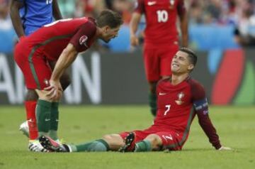 Las imágenes de la desolación de Cristiano por la lesión