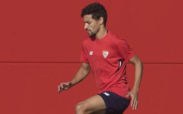 Manchester United must not underestimate Sevilla - Navas