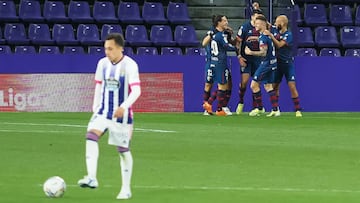 Valladolid. 29/01/2021. PHOTOGENIC/Pablo Requejo. F&uacute;tbol, Estadio Jos&eacute; Zorrilla, partido de La Liga Santander temporada 2020/2021 entre el Real Valladolid y el Huesca. gol de rafa mir (0-2)