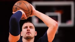Nikola Jokic respira aliviado: solo un mes de baja tras su lesión de rodilla