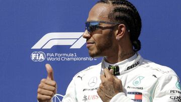 Hamilton logra su tercera pole de la temporada. 