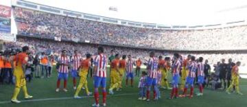 El Atlético le hizo el pasillo al Barcelona, campeón de liga.