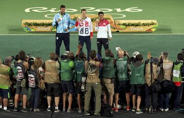 De nuevo Andy Murray llegaba en plena forma al año olímpico. Esta vez fue en Río de Janeiro donde consiguió su segundo oro olímpico. Venció en la finalal argentino Juan Martín Del Potro.