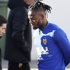 Batshuayi no quiere irse del Valencia en enero