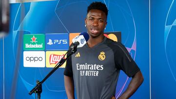 Vini atendió a los medios en el día de puertas abiertas del Madrid previo a la final de Wembley.