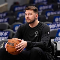 ¿Cuántas veces han llegado Dallas Mavericks a la final de conferencia?