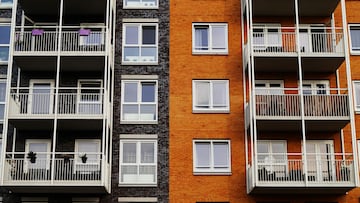 Después del método de la galleta bajo el felpudo, los ladrones han desarrollado una nueva técnica a base de pegamento para saber que casas son vulnerables ante posibles intrusos.