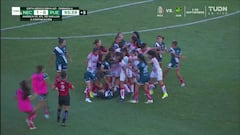 Insólita pelea en el fútbol femenino: ojo a lo que llega desde la banca