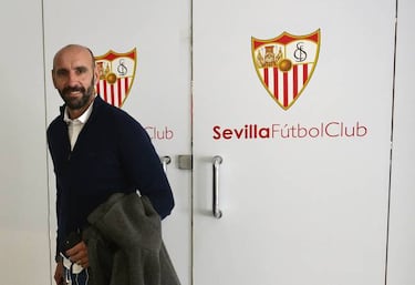 Sampaoli's future in Monchi balance over Sevilla structure