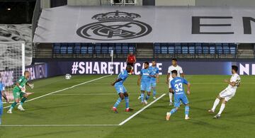 Asensio marc車 el tercero al Valencia en la victoria del Madrid por 3-0, el 18 de junio de 2020.