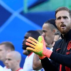 Oblak: o cláusula o nada