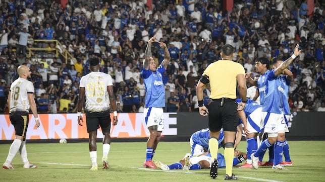 Parte médico de Mackalister Silva ¿Cuánto tiempo estará fuera?