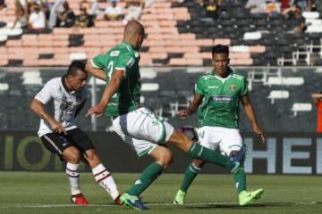 Futbol, Futbol, Colo Colo vs Audax Italiano. 
Segunda fecha, campeonato de Clausura 2016/17.
El jugador de Colo Colo Esteban Paredes, izquierda convierte un gol contra Audax Italiano durante el partido de primera division disputado en el estadio Monumental de Santiago, Chile.
12/02/2017
Felipe Zanca/Photosport
*************

Football, Colo Colo vs Audax Italiano.   Second date, Closure Championship 2016/17.
Colo Colo's player Esteban Paredes, left, scores against Audax Italiano during the first division football match held at the Monumental stadium in Santiago, Chile.
12/02/2017.
Felipe Zanca/Photosport