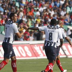 Rayados despierta y golea a Jaguares de Chiapas