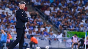 Monterrey destituye a Fernando Ortíz