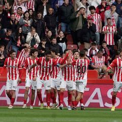 Gelabert y Yáñez firman un pleno que da tranquilidad en Gijón